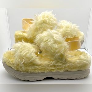 UGG Fluff Sugar Sandal Yellow - Sz W7 - New!